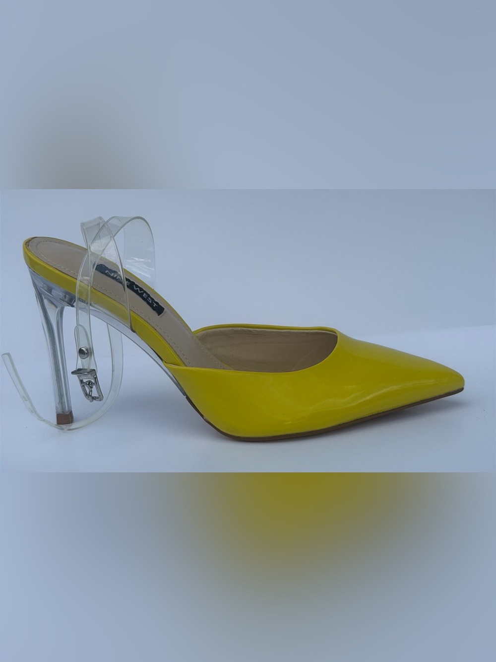 Nine West Sparkel Neon Yellow ankle strap pointed toe clear, heel pumps – 6M